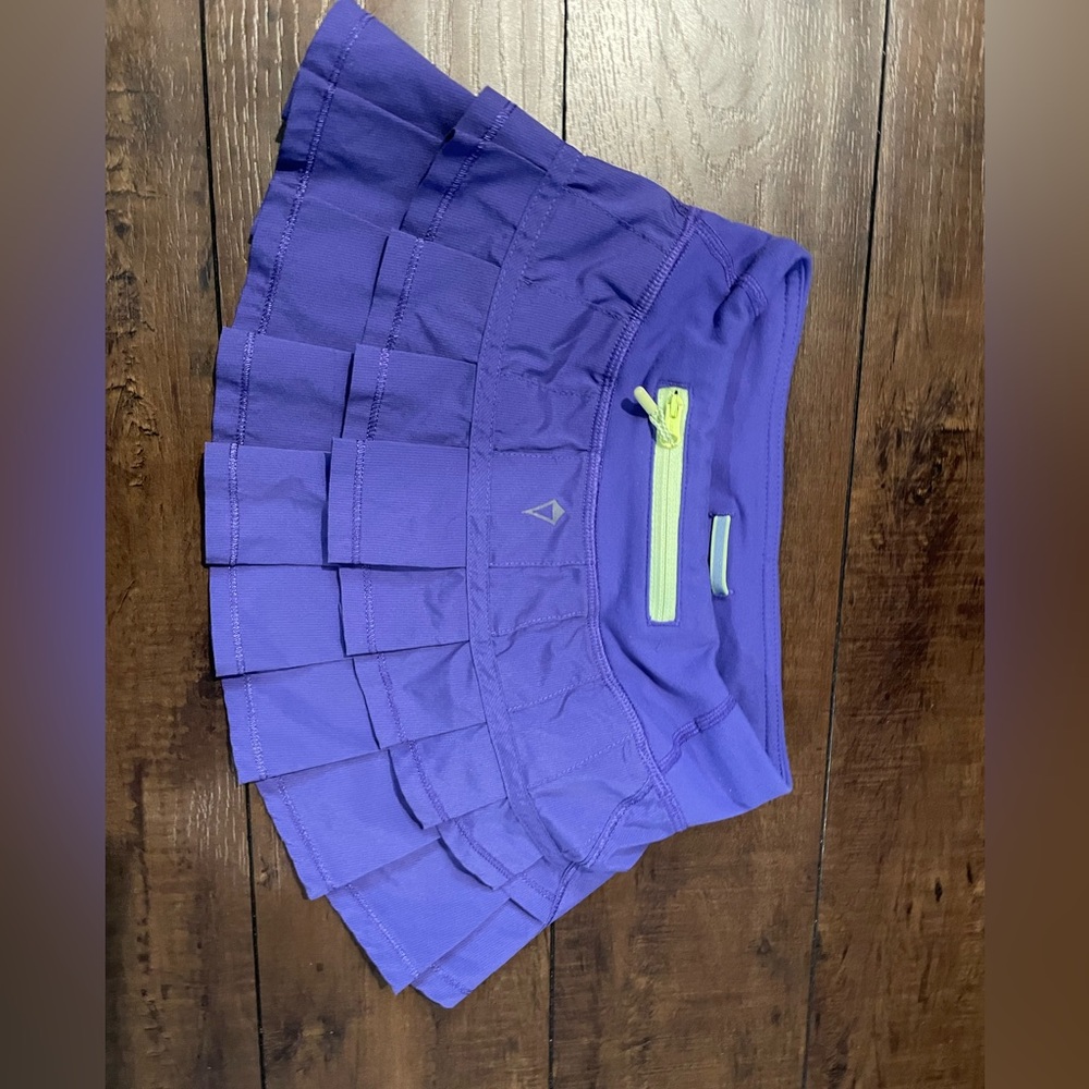 Girls Ivivva skirt sz 6